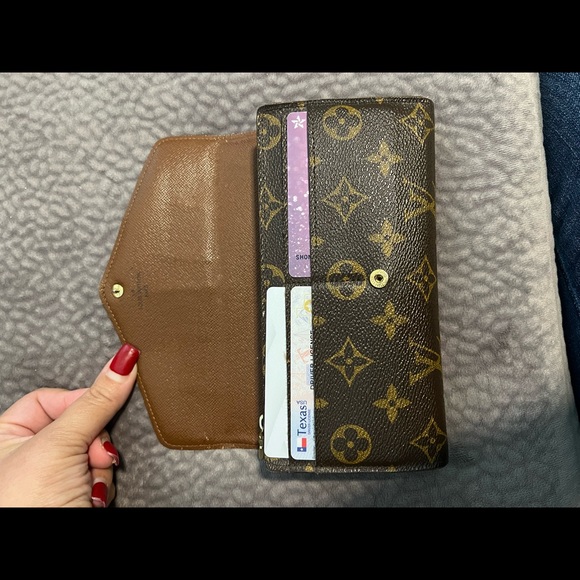 SOLD SOLD SOLD - Picture 4 of 4